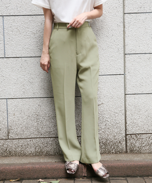 LOWRYS FARM（ローリーズファーム）の「センタープレスフレアパンツ
