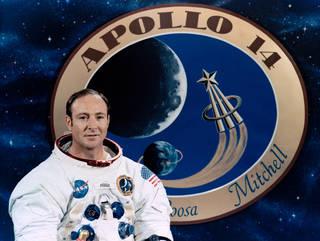 宇宙に浮かぶ青い地球を見たアポロ飛行士の記憶 ミッチェル氏死去