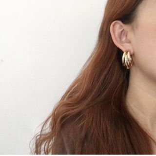 ZARA - 【再入荷】インポート ピアス フープ ゴールド 三連 大ぶり